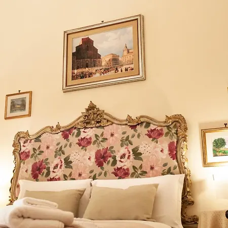Gran Suite Piazza Maggiore - T&T communications-2